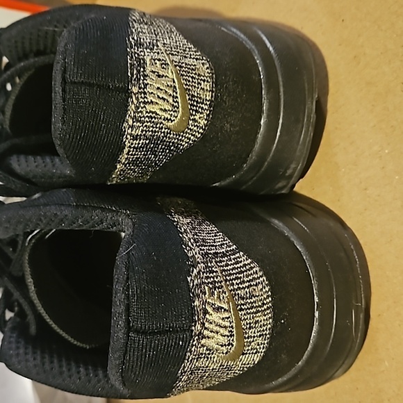 Mens Nike Air Maz 1 Sneakers Sz 10.5 Black Olive - Picture 2 of 3